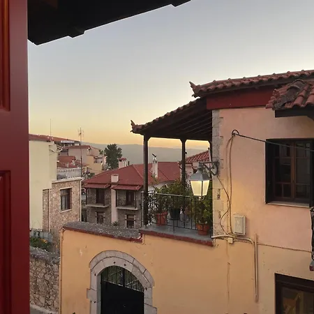 Chalet Center - Traditional